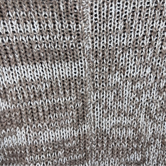Wool Blend Beige White Knit Sweater Short Sleeve Open Front Medium Old Navy - Picture 6 of 9